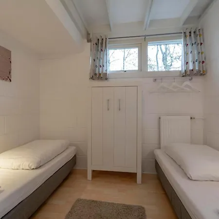 Attractive Close To Tatil Evi Sint Maartensvlotbrug