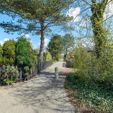 Nyaraló Near Sint Maartenszee