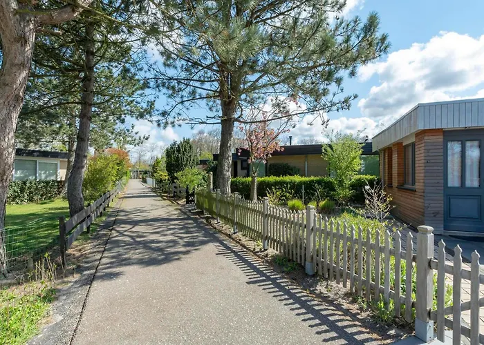 Wildrijk 83 Holiday Home Near Beach 度假居